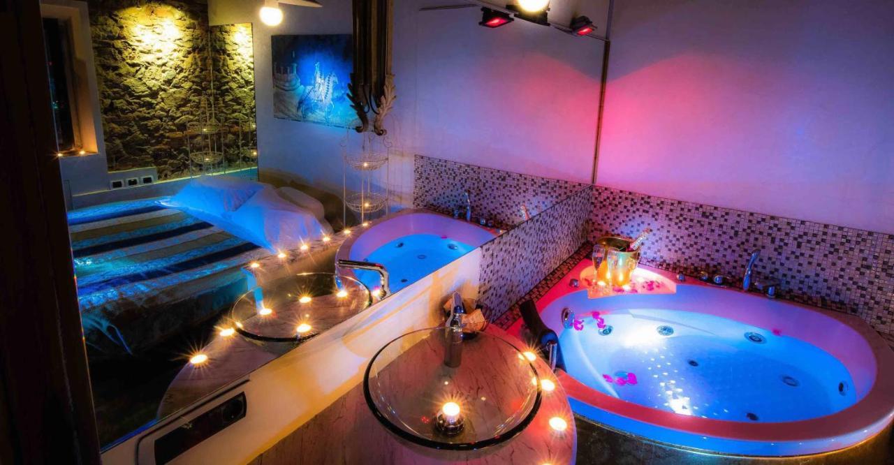 Castello Di Montalbano Bed and breakfast